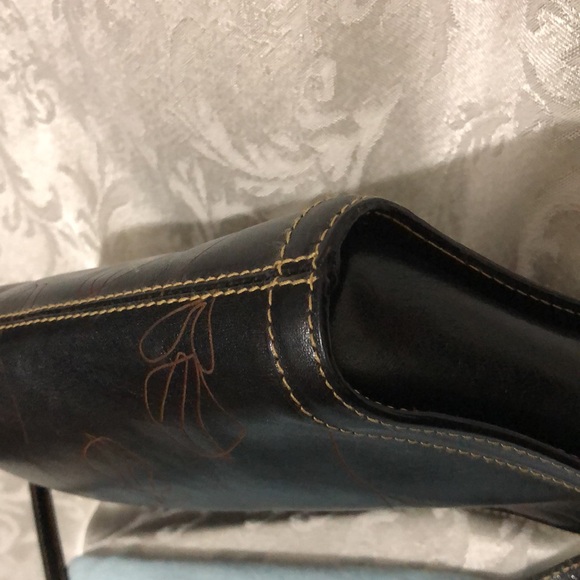 Furla leather shoulder bag.  Excellent Condition.  Flawless. - Picture 13 of 16